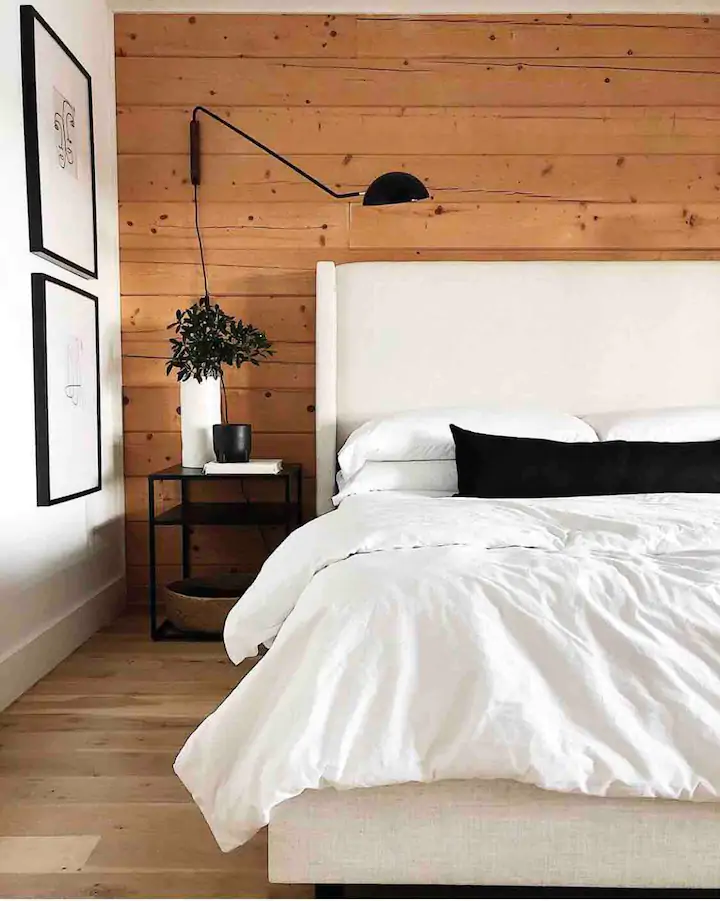 vacation bedroom styling