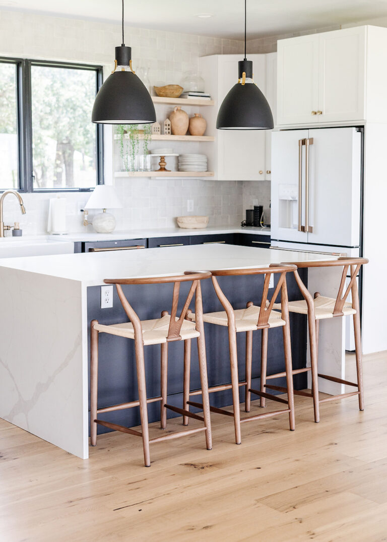 How to Mix Wood Tones
